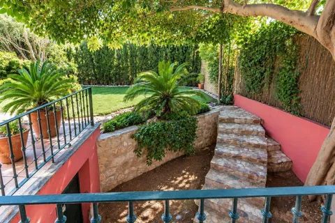 Casa de 268 m² en Rocafort