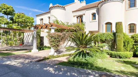 Casa de 200 m² a Estepona
