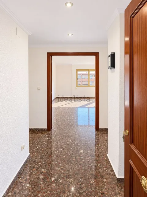 Wohnung 102 m² in Valencia