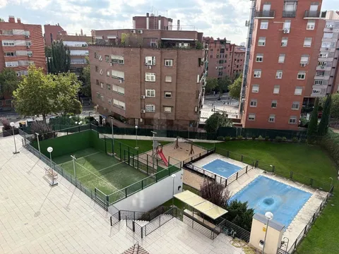 Appartamento 133 m² a Madrid