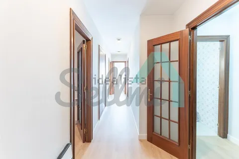 Piso de 129 m² en Castrillón
