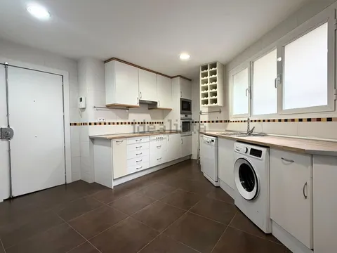 Wohnung 186 m² in Madrid