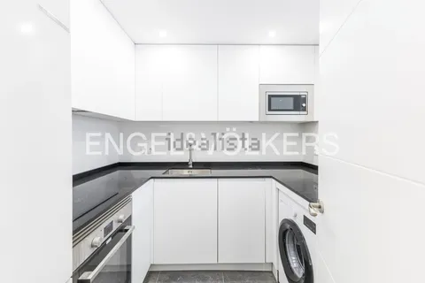 Wohnung 98 m² in Madrid