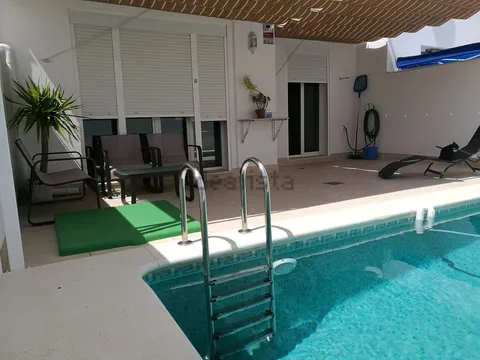 Maison 131 m² à Gerena