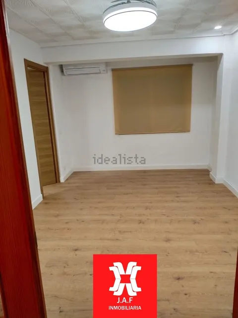 Flat 83 m² in Montcada / Moncada (2/6)
