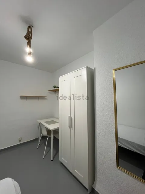 Habitació de lloguer, Pantoja