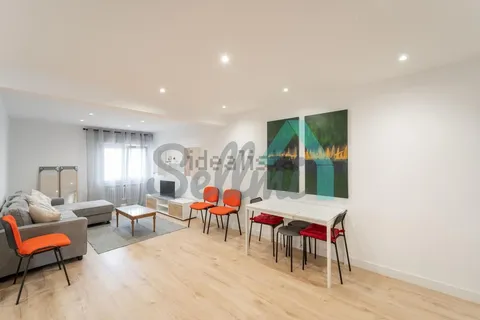 Pis de 104 m² a Oviedo