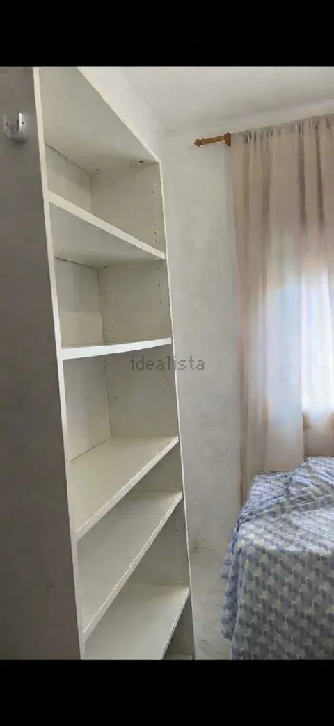 Habitació de lloguer, Barcelona (2/3)
