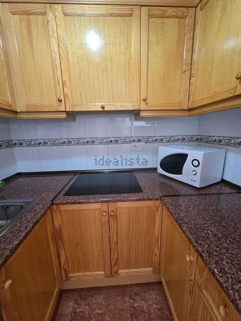Habitació de lloguer, Torrevella