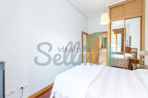 Flat 82 m² in Oviedo