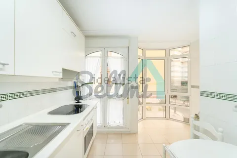 Pis de 75 m² a Oviedo