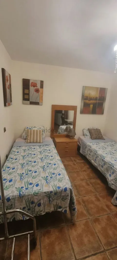 Комната в аренду, Linares
