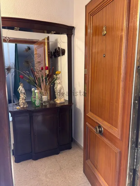 Flat 80 m² in Granada