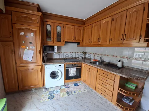 Pis de 71 m² a Cangas del Narcea (4/12)