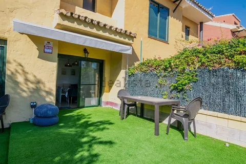 Casa de 250 m² en Estepona