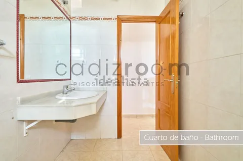 Quarto para alugar, Cádiz