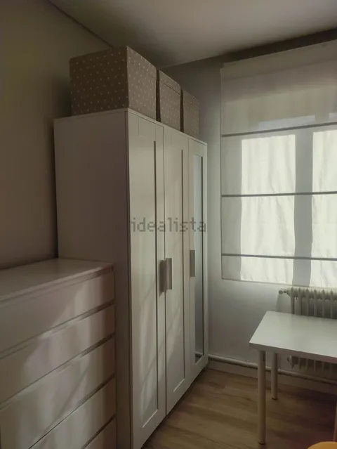 Chambre à louer, Pampelune (2/6)