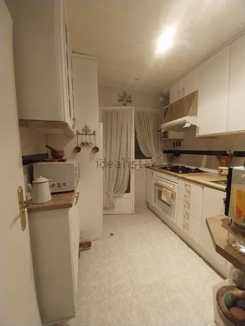 Habitació de lloguer, Barcelona (3/4)