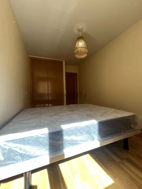 Pis de 77 m² a Bernuy de Porreros (4/31)