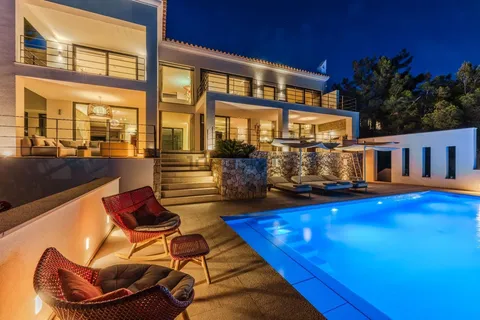 House 482 m² in Andratx
