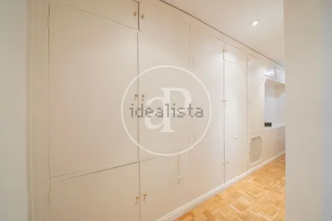 Wohnung 213 m² in Madrid
