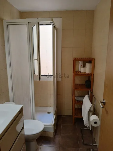 Room for rent, Barcelona (4/7)