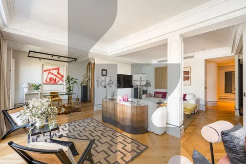 Flat 170 m² in Madrid