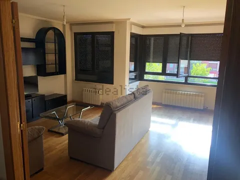 Habitació de lloguer, Lleó