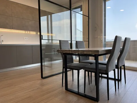 Pis de 103 m² a Pamplona