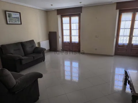 House 170 m² in Villacastín