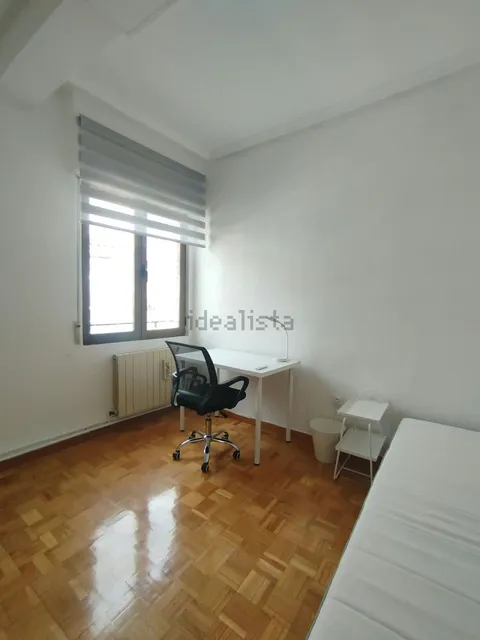 Chambre à louer, Ávila