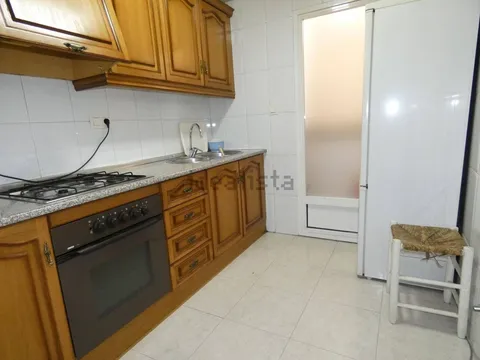 Piso de 100 m² en Granada