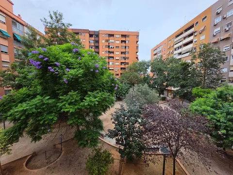 Pis de 90 m² a València