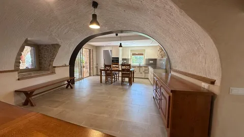 Appartement 282 m² à Garrigàs