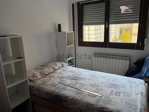 Habitació de lloguer, Vitòria (2/3)