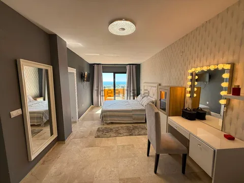 Pis de 250 m² a Estepona