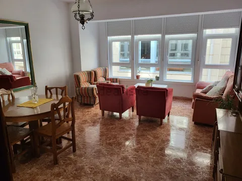 Кімната в оренду, A Coruña