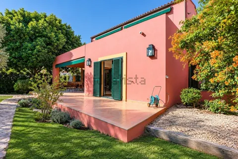 Casa de 268 m² en Rocafort