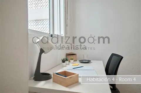 Room for rent, Cádiz