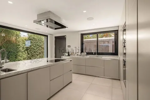 Haus 443 m² in Marbella