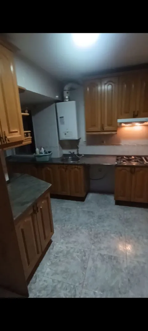Appartamento 100 m² a Madrid (2/8)
