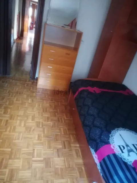 Chambre à louer, Logrogne