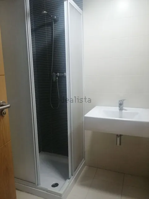 Stanza in affitto, La Muela