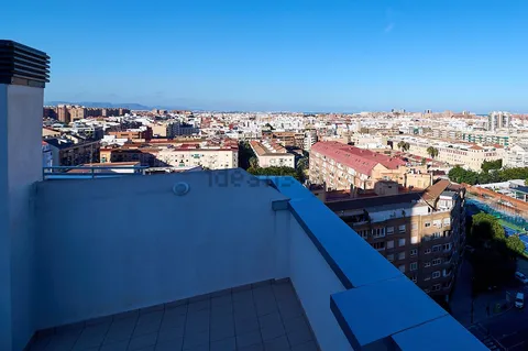 Pis de 145 m² a València