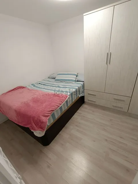Habitación en alquiler, Madrid (2/4)
