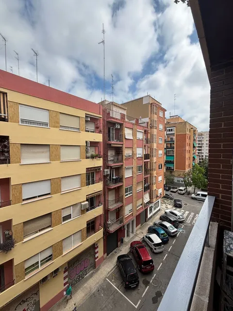 Wohnung 90 m² in Valencia