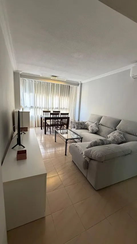 Piso de 96 m² en Algeciras (2/22)
