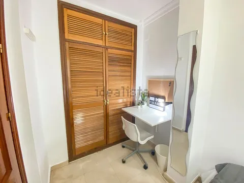 Quarto para alugar, Sevilla