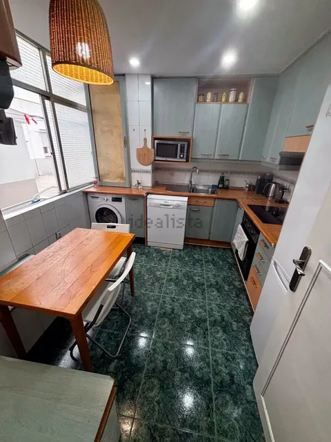 Quarto para alugar, Madrid (2/12)