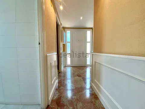 House 213 m² in Martorell
